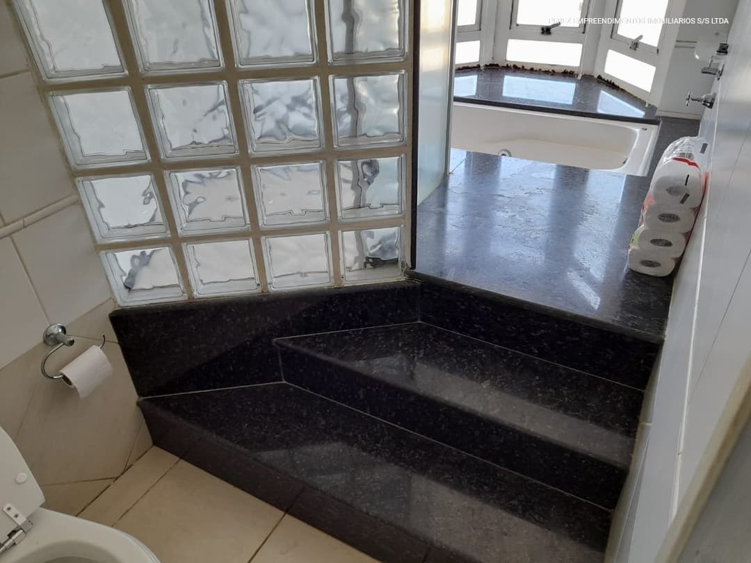 Sobrado, de 4 quartos, 280 m² para alugar no Jardim Alvorada - Londrina/PR - Foto 16