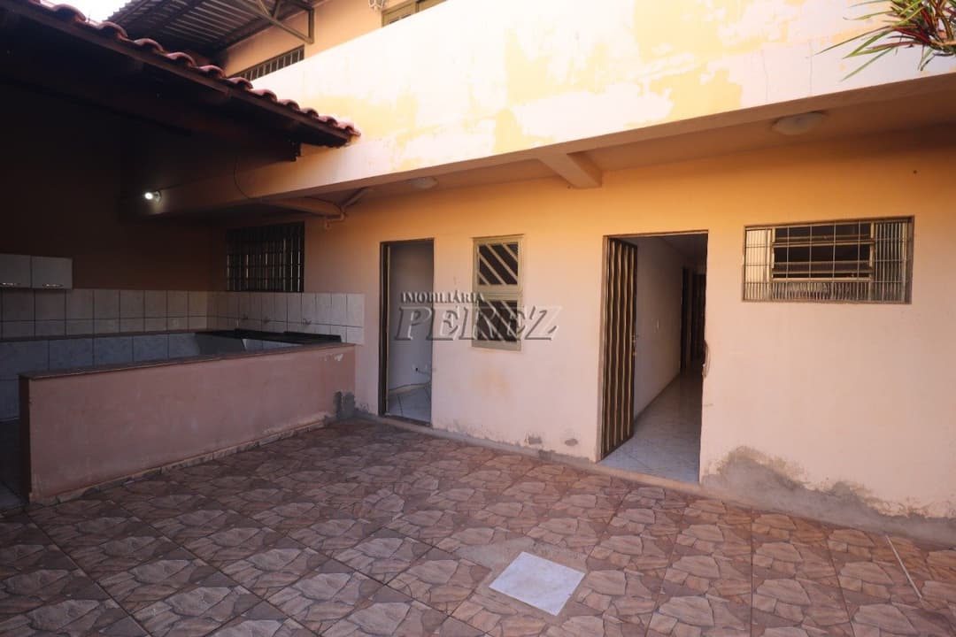 A Imobiliária Perez oferece a você mais uma ótima oportunidade de casa para locação em Londrina. - Foto 0