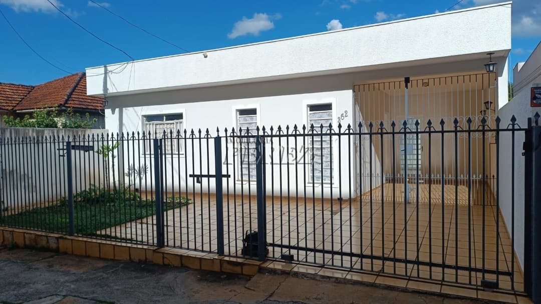 Casa, de 3 quartos, 160 m² para alugar no Centro - Londrina/PR - Foto 0