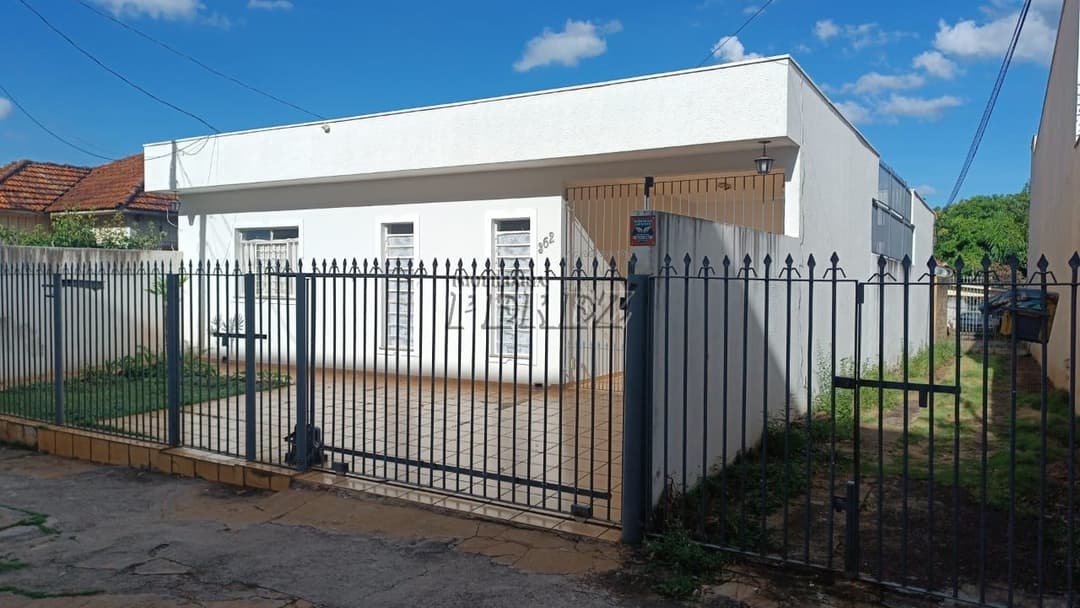 Casa, de 3 quartos, 160 m² para alugar no Centro - Londrina/PR - Foto 22