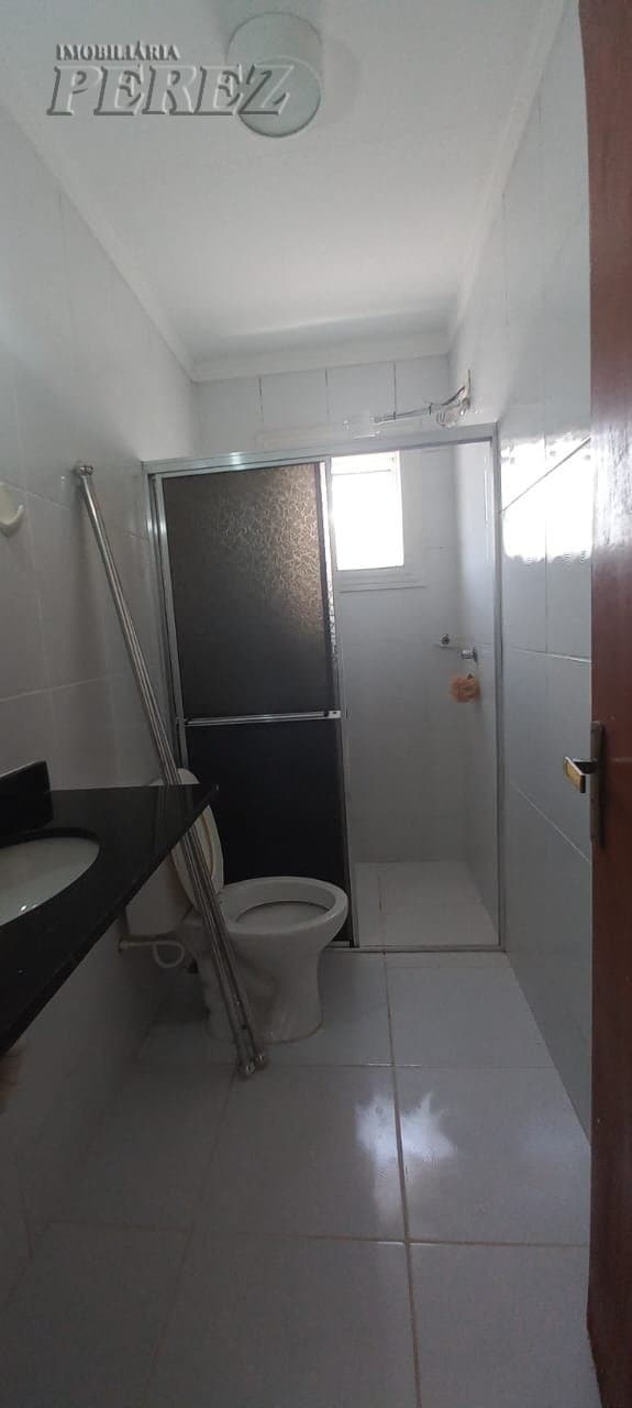 Sobrado à venda, moderno à venda em Londrina - Espaço, conforto e ótimo acabamento! - Foto 16