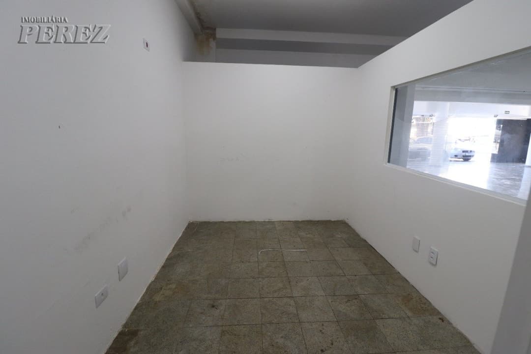 Loja comercial na avenida Juscelino Kubitscheck  esquina  no centro - Foto 14