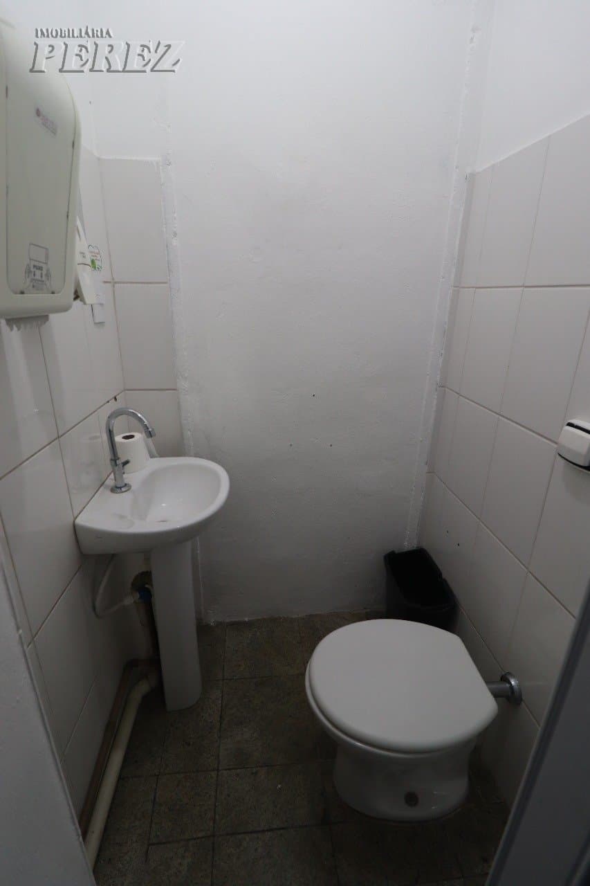 Loja comercial na avenida Juscelino Kubitscheck  esquina  no centro - Foto 16