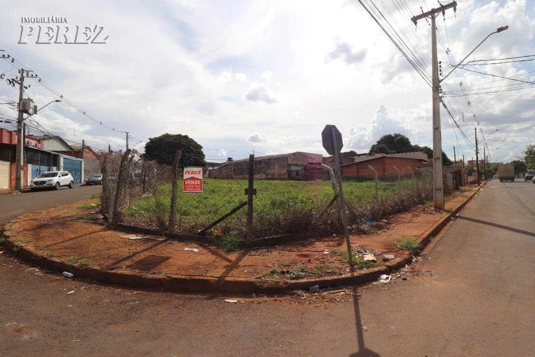 Terrenos à venda no Helena - Londrina/PR - Foto 0