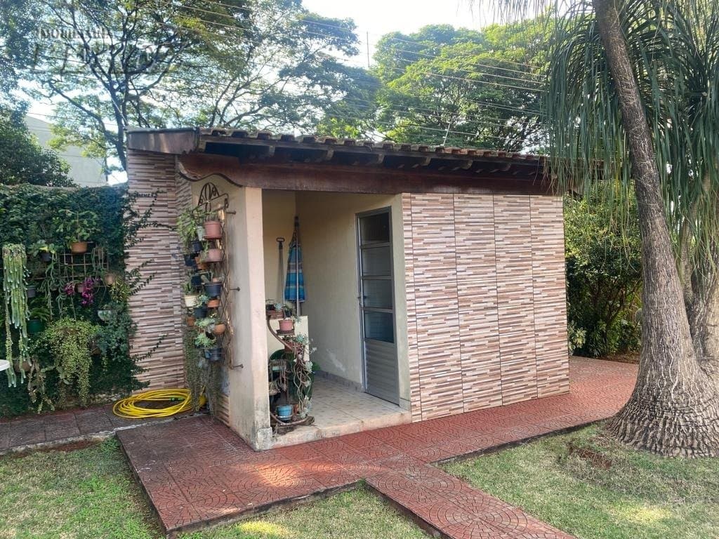 Imóveis Rurais, de 5 quartos, 400 m² à venda no Waldemar Hauer - Londrina/PR - Foto 8