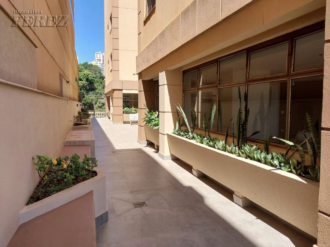 Apartamento no Condomínio Edifício Inconfidência, de 3 quartos, 115 m² à venda no Centro - Londrina/PR - Foto 1