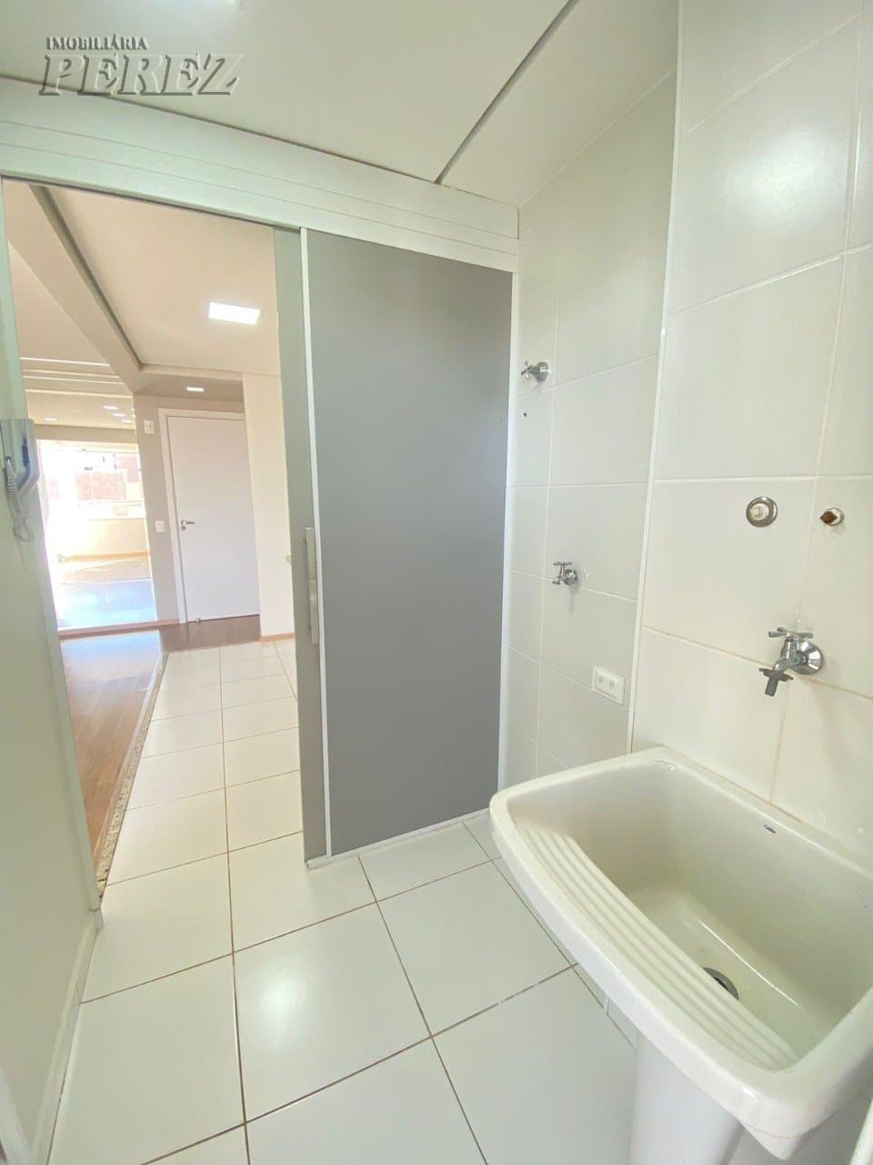 Apartamento no Edifício Cosmopolitan, de 2 quartos, 76.68 m² à venda no Gleba Palhano - Londrina/PR - Foto 12