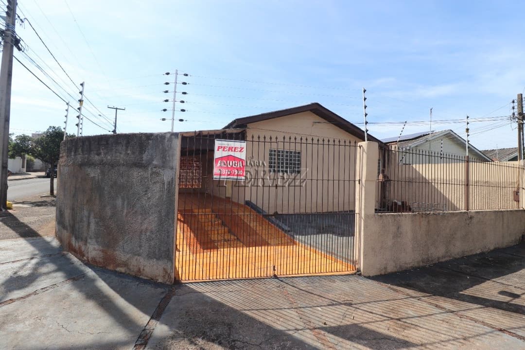 Casa, de 3 quartos para alugar no Conjunto Semiramis Barros Braga - Londrina/PR - Foto 0