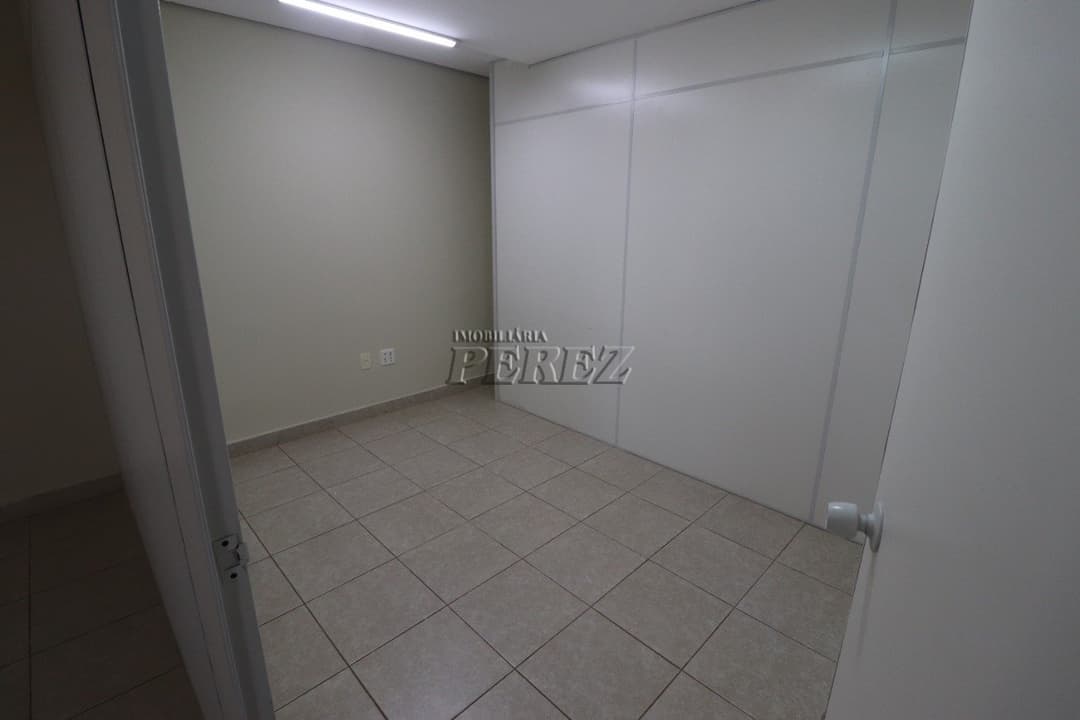 imóvel comercial na Avenida Juscelino Kubitscheck em Londrina Pr. - Foto 5