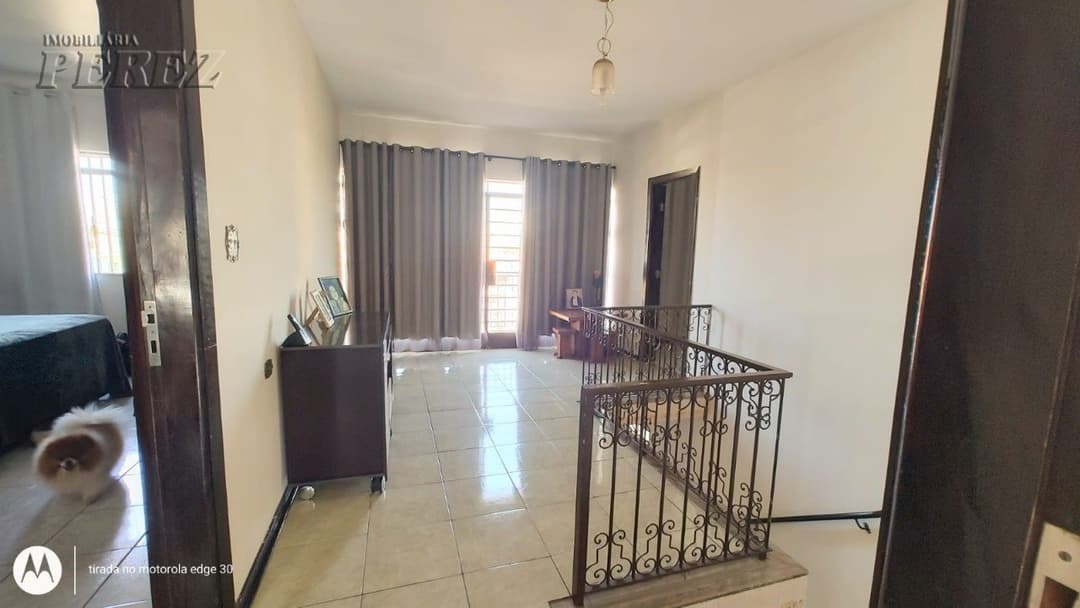 Sobrado, de 4 quartos, 226.35 m² à venda no Califórnia - Londrina/PR - Foto 7