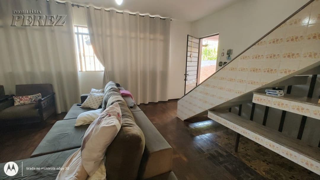 Sobrado, de 4 quartos, 226.35 m² à venda no Califórnia - Londrina/PR - Foto 16