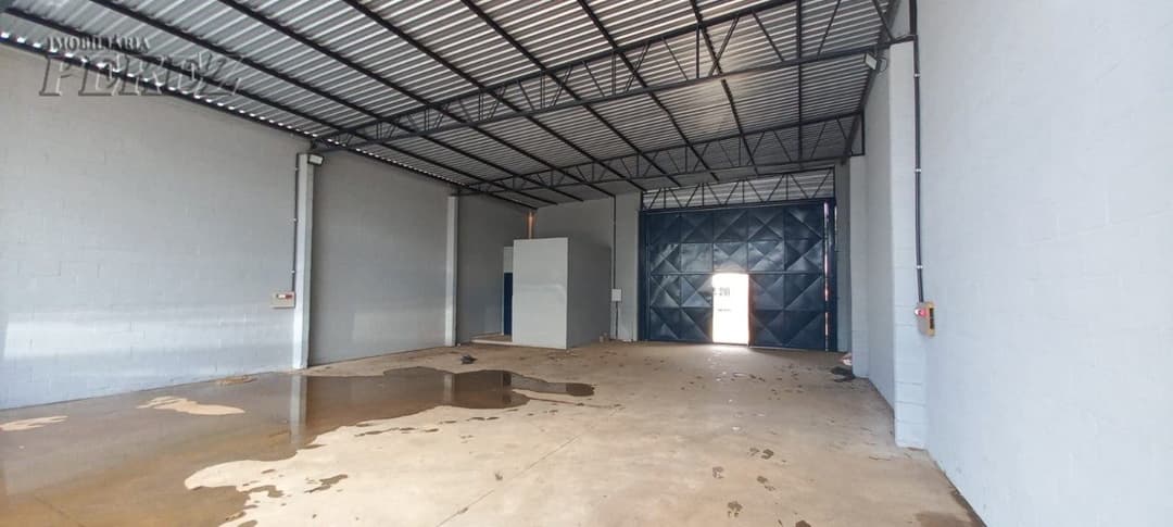 Galpão, 300 m² à venda no Aeroporto - Londrina/PR - Foto 5