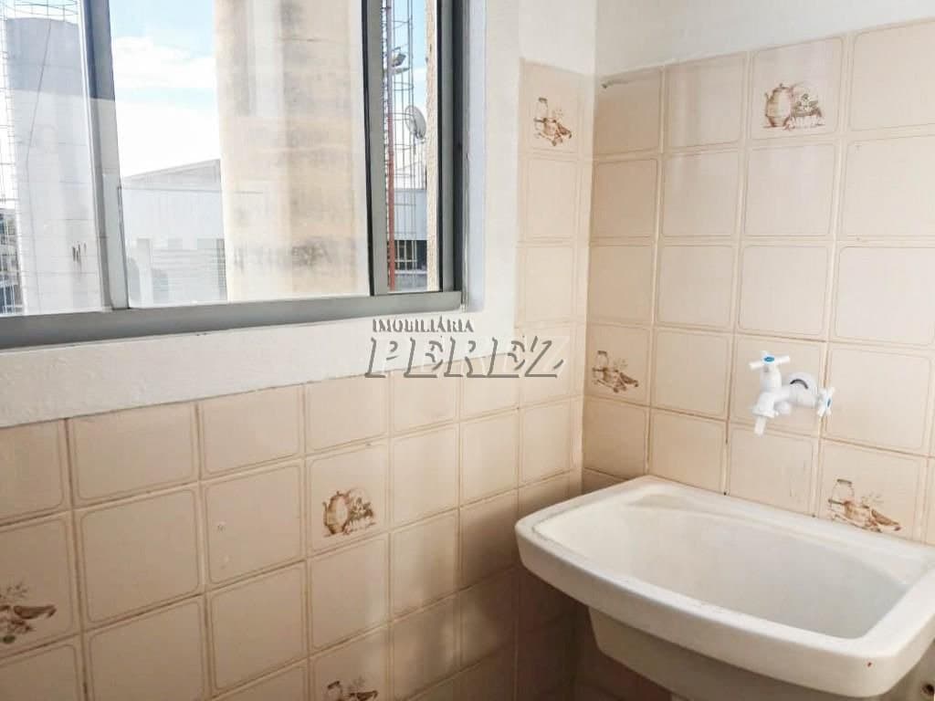 Apartamento no Residencial Aeroporto I, de 3 quartos, 56 m² à venda no Vitória Régia - Londrina/PR - Foto 6