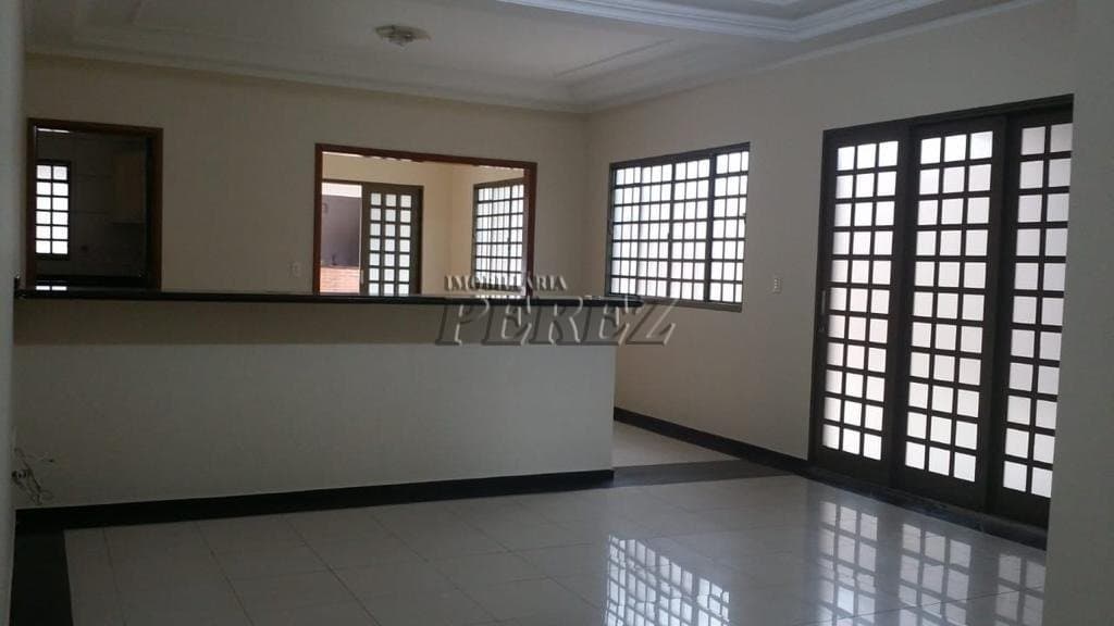 A Imobiliária Perez oferece a você uma ótima oportunidade de casa para venda em Londrina. - Foto 4