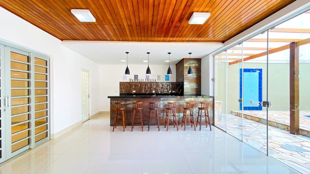 Casa, de 4 quartos, 360 m² para alugar no Parque Residencial Alcântara - Londrina/PR - Foto 24