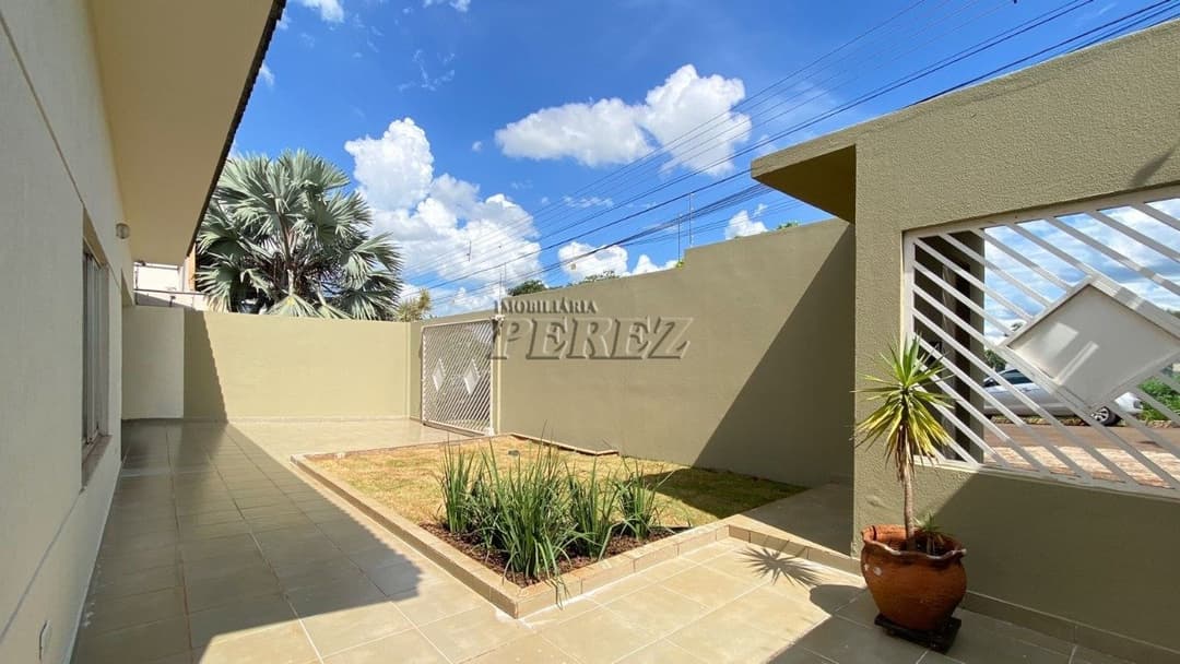 Casa, de 4 quartos, 360 m² para alugar no Parque Residencial Alcântara - Londrina/PR - Foto 3