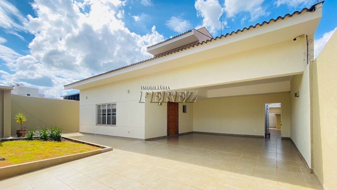 Casa, de 4 quartos, 360 m² para alugar no Parque Residencial Alcântara - Londrina/PR - Foto 1