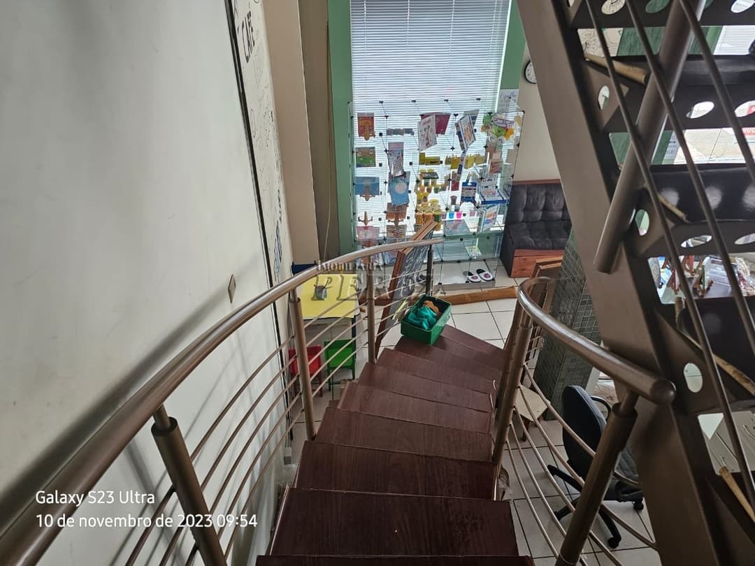 Imóvel comercial e residencial a venda na rua Interventor Manoel Ribas, no centro de  Rolândia . - Foto 11