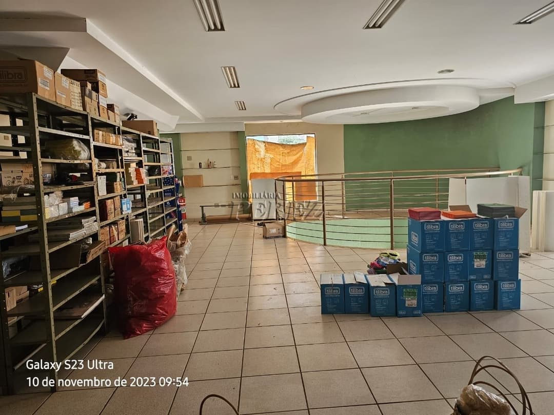 Imóvel comercial e residencial a venda na rua Interventor Manoel Ribas, no centro de  Rolândia . - Foto 16