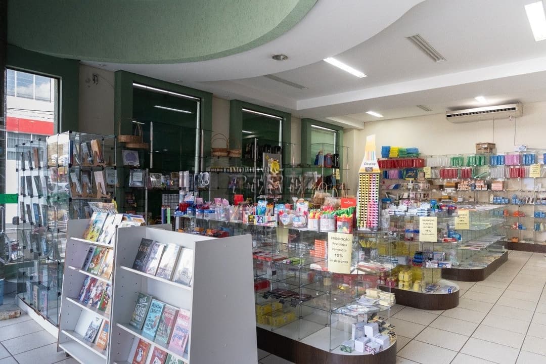 Imóvel comercial e residencial a venda na rua Interventor Manoel Ribas, no centro de  Rolândia . - Foto 8