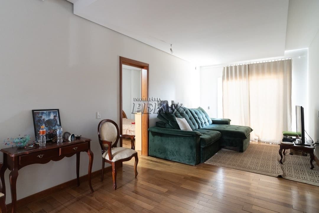 Imóvel comercial e residencial a venda na rua Interventor Manoel Ribas, no centro de  Rolândia . - Foto 25