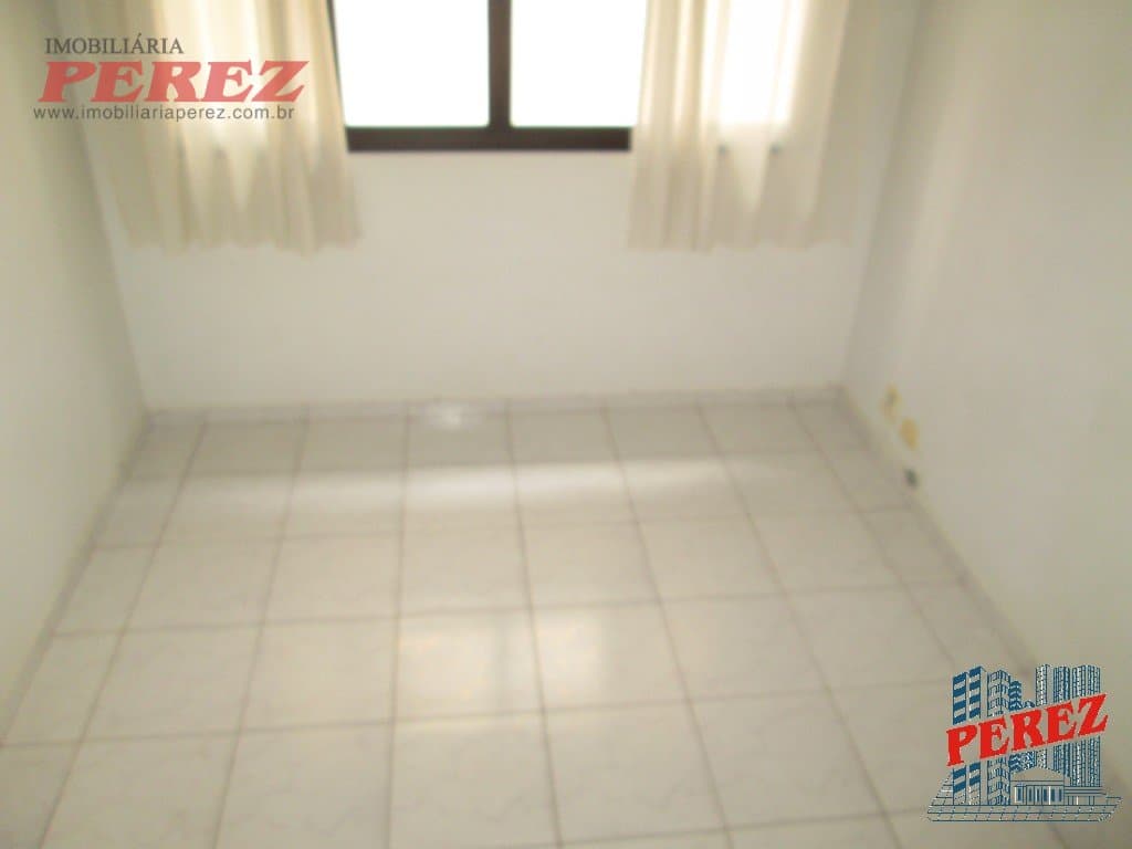 Apartamento no Edificio Napoli, de 1 quarto, 50 m² à venda no Vila Brasil - Londrina/PR - Foto 4