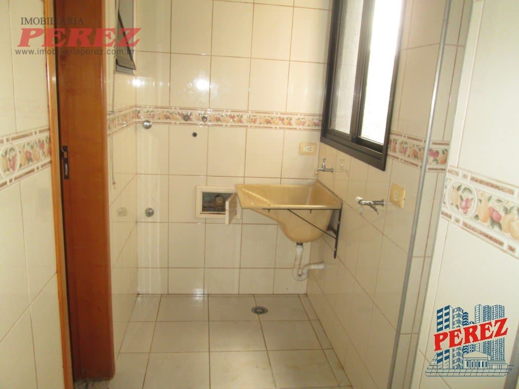 Apartamento no Edificio Napoli, de 1 quarto, 50 m² à venda no Vila Brasil - Londrina/PR - Foto 9