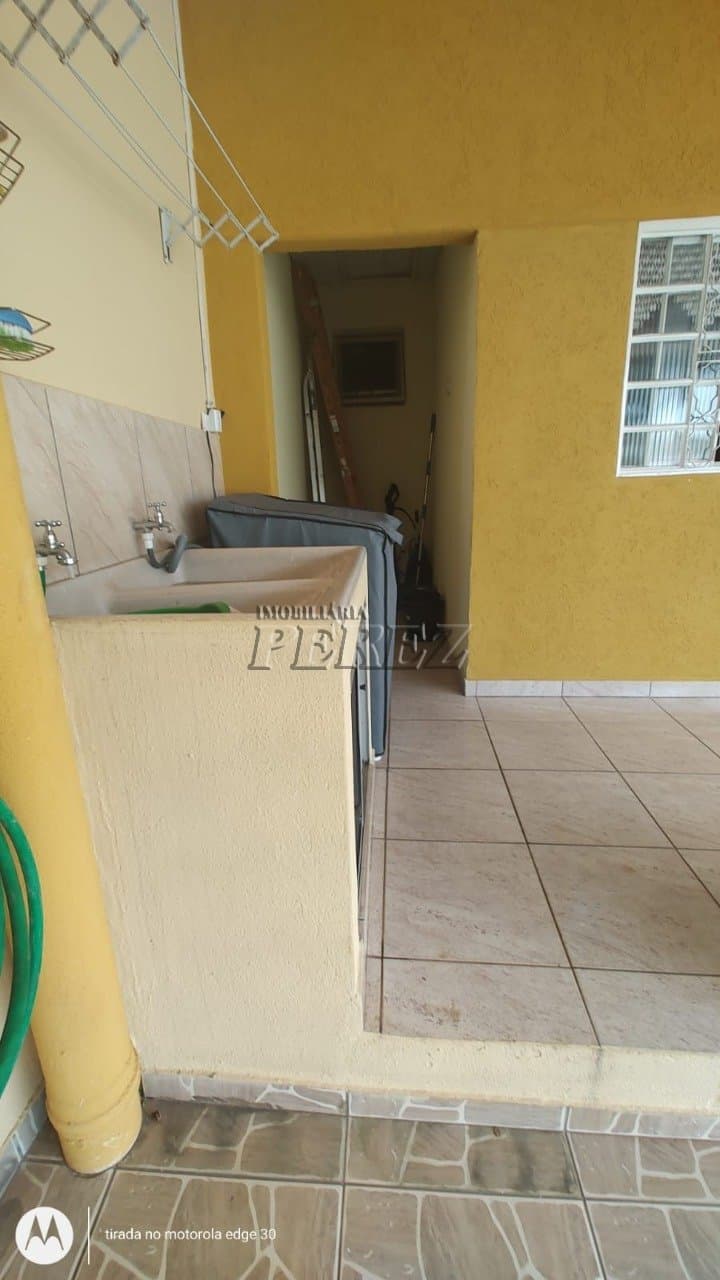 Casa a venda na rua Juracy Huga Cabral Messias, jardim Planalto londrina - Foto 4