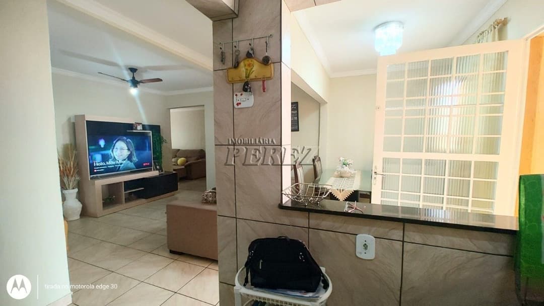 Casa a venda na rua Juracy Huga Cabral Messias, jardim Planalto londrina - Foto 19