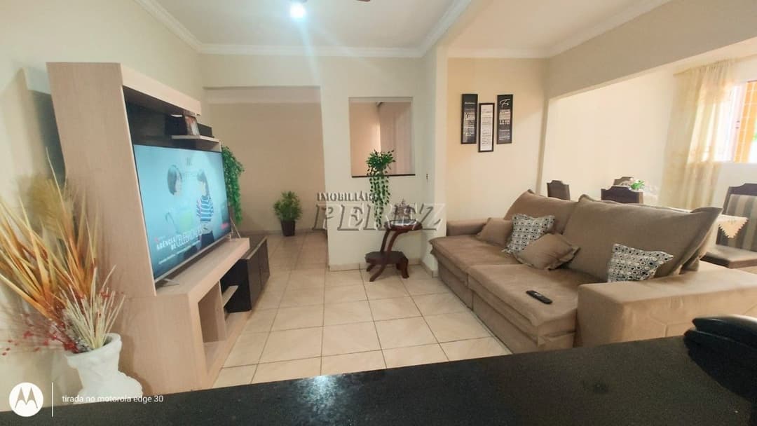 Casa a venda na rua Juracy Huga Cabral Messias, jardim Planalto londrina - Foto 12