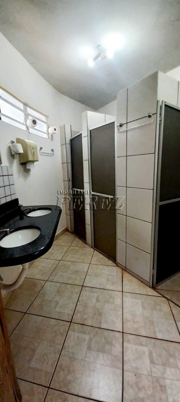Imóveis Rurais, de 5 quartos, 1000 m² para alugar no Limoeiro - Londrina/PR - Foto 8