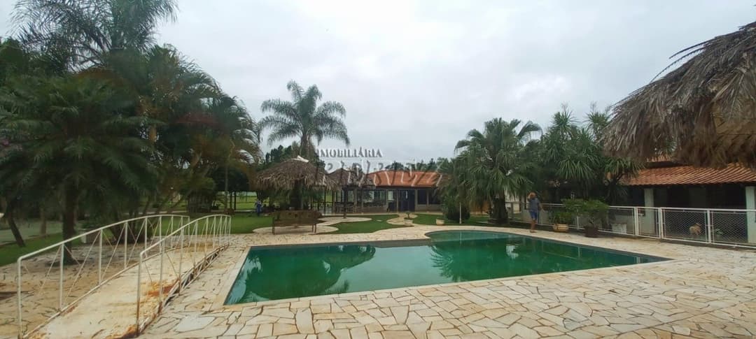 Imóveis Rurais, de 5 quartos, 1000 m² para alugar no Limoeiro - Londrina/PR - Foto 12