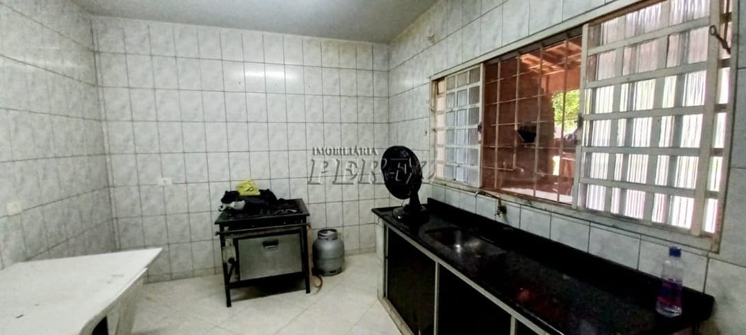 Imóveis Rurais, de 5 quartos, 1000 m² para alugar no Limoeiro - Londrina/PR - Foto 18