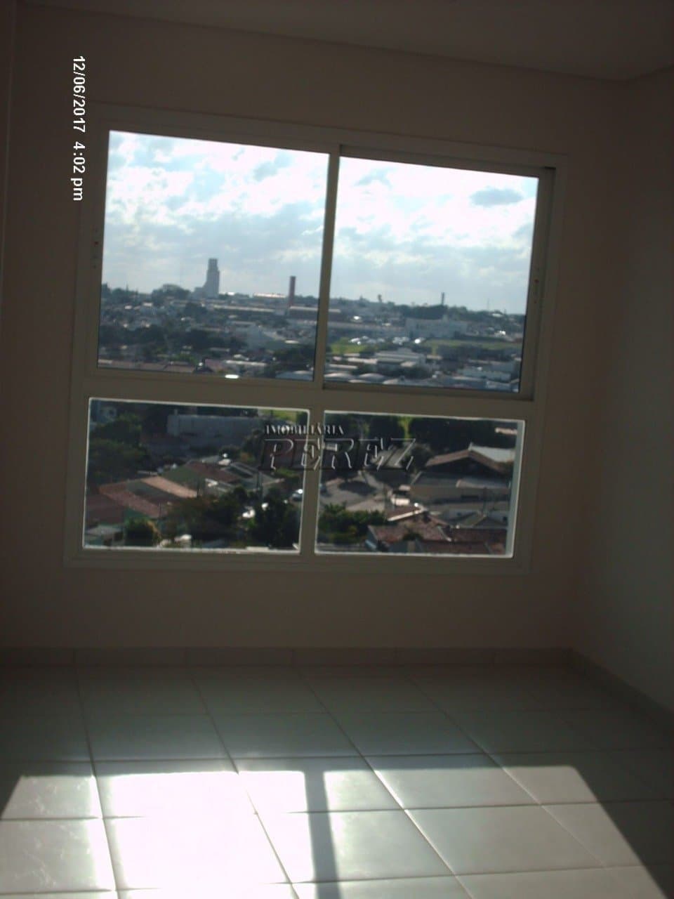 Apartamento no Residencial Terra Parque, de 3 quartos, 58 m² à venda no Champagnat - Londrina/PR - Foto 9