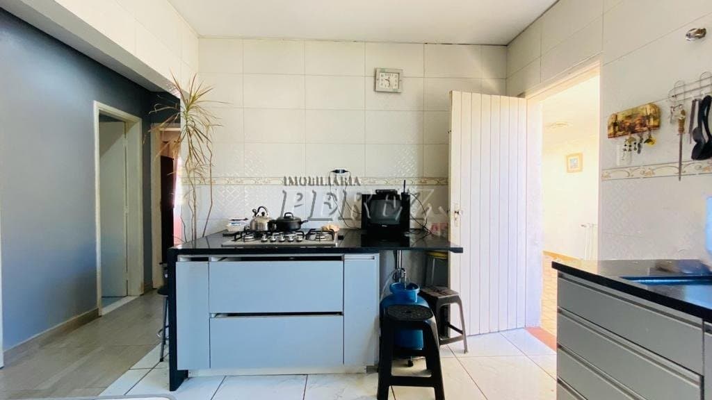 Casa a venda na rua Serra dos Andes, jardim Messiânico londrina - Foto 10