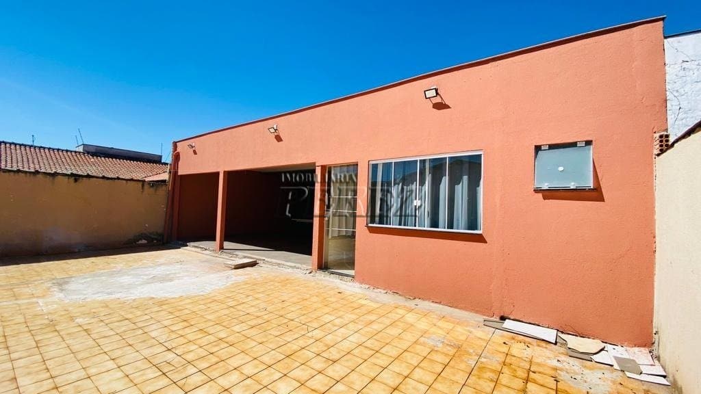 Casa a venda na rua Serra dos Andes, jardim Messiânico londrina - Foto 22