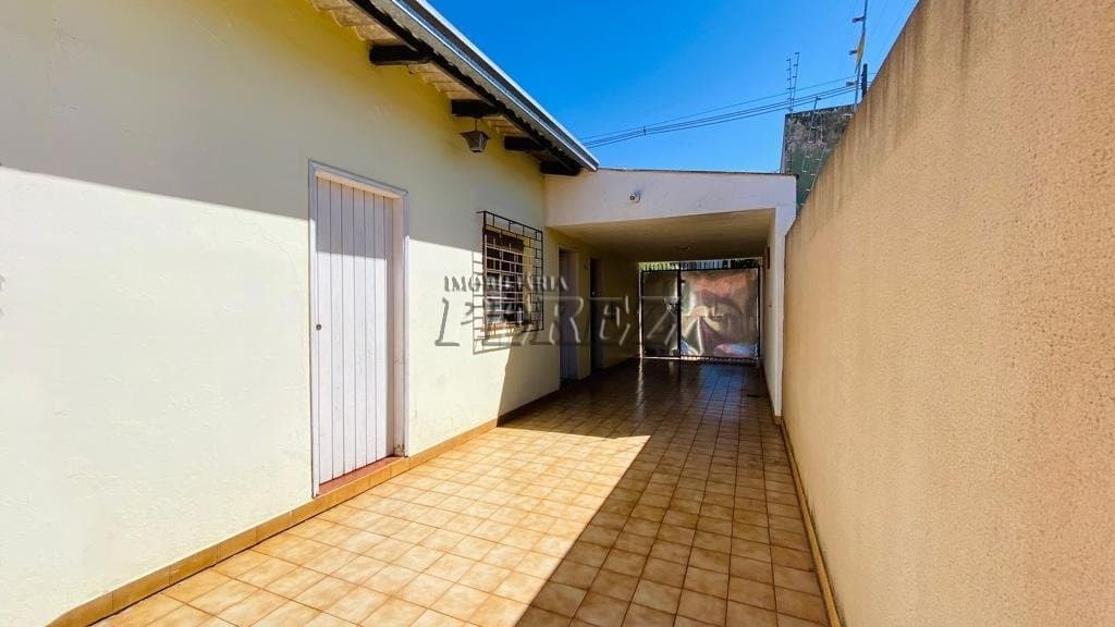 Casa a venda na rua Serra dos Andes, jardim Messiânico londrina - Foto 19