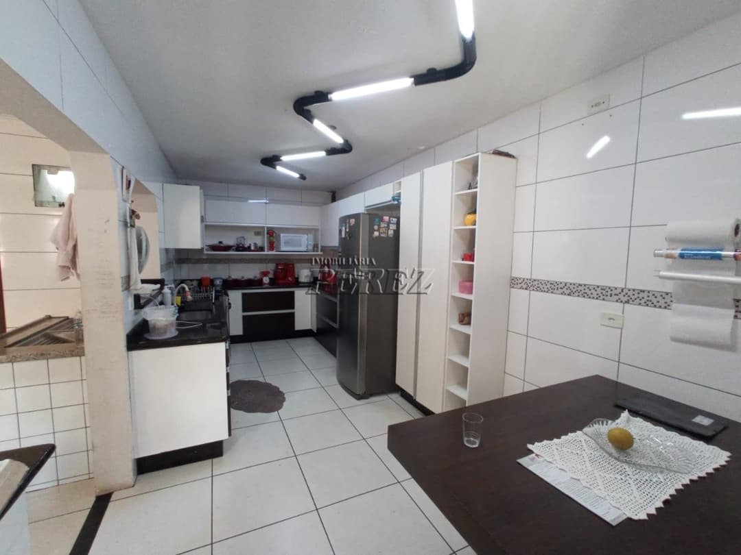Casa, de 3 quartos, 130 m² à venda no Luiz De Sá - Londrina/PR - Foto 6