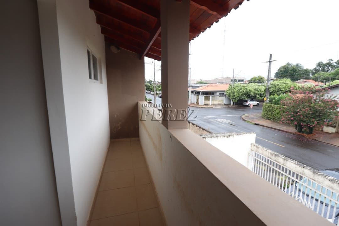 Casa, de 4 quartos, 195 m² à venda no Novo Aeroporto - Londrina/PR - Foto 3