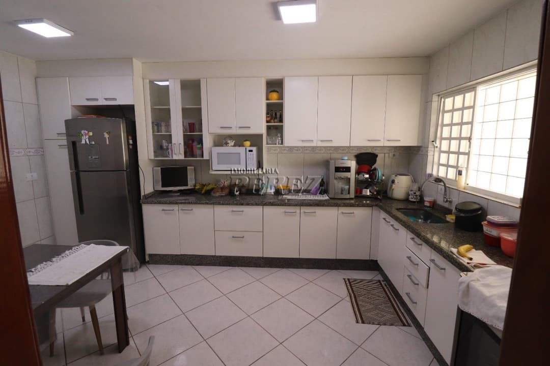 Casa, de 4 quartos, 195 m² à venda no Novo Aeroporto - Londrina/PR - Foto 11
