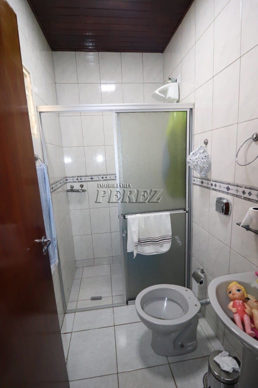 Casa, de 4 quartos, 195 m² à venda no Novo Aeroporto - Londrina/PR - Foto 23