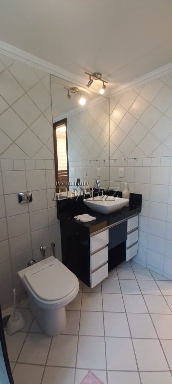 Apartamento no Condomínio Montreal Ville Residence, de 1 quarto, 70 m² à venda no Jardim América - Londrina/PR - Foto 11