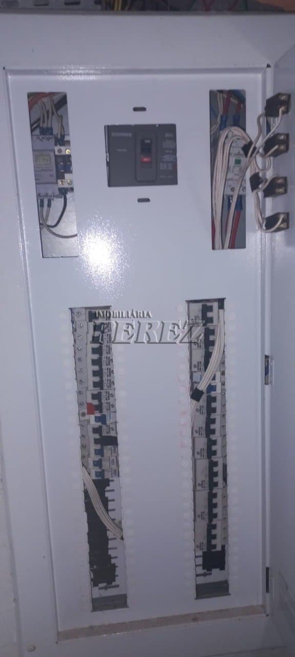 Galpão, 250 m² para alugar no Conjunto Parigot De Souza 1 - Londrina/PR - Foto 12