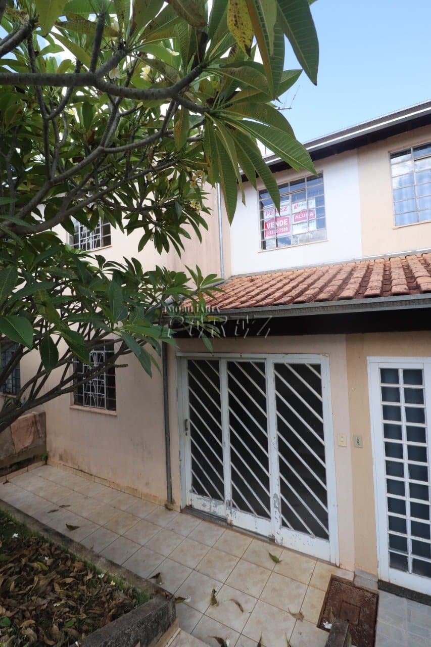 Sobrado para Venda e Locação em Londrina - Jardim Tóquio - Foto 1