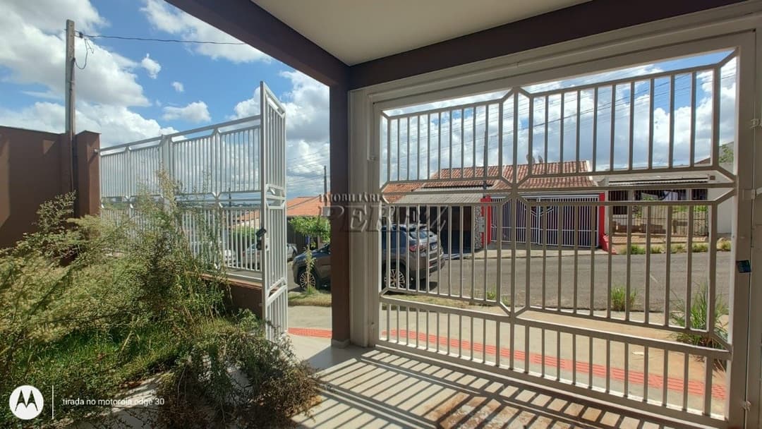 Casa, de 3 quartos, 108 m² para alugar no Jardim Arapongas - Londrina/PR - Foto 1