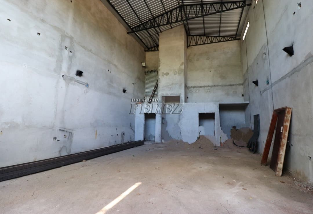 Galpão, 260 m² para alugar no Centro - Londrina/PR - Foto 0