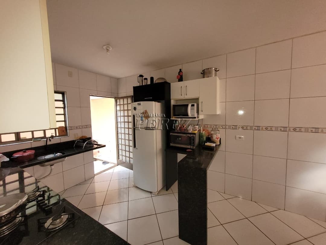Casa a venda na rua Yoshimasa Suzuki jardim Maria Lucia - Foto 5