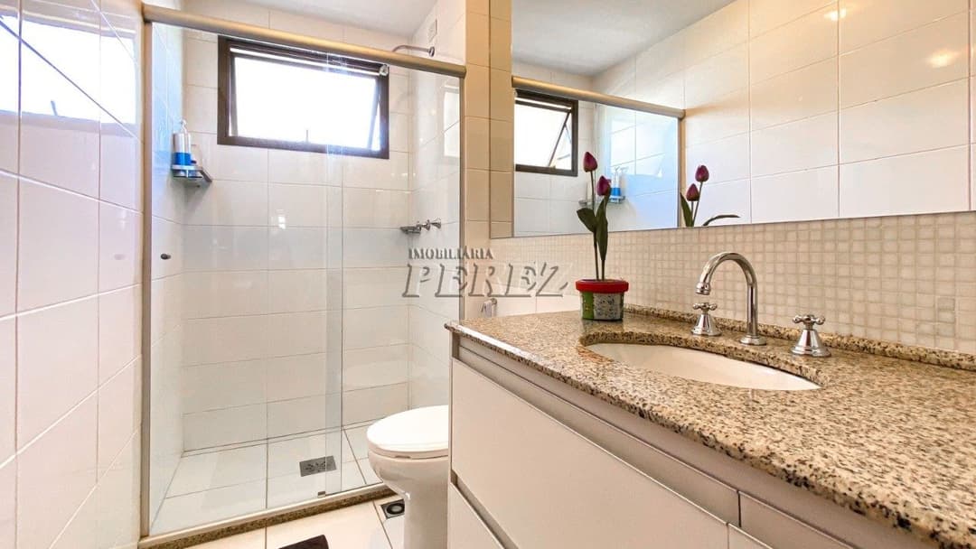 Apartamento no Arquiteto Vilanova Artigas, 217 m² para alugar no Jardim Do Lago - Londrina/PR - Foto 20