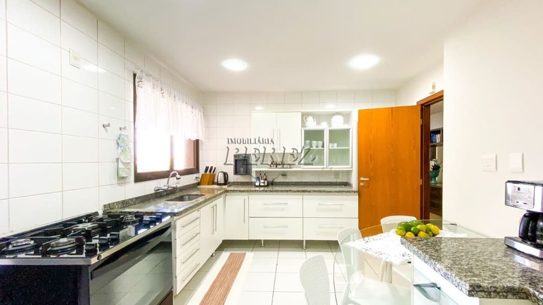 Apartamento no Arquiteto Vilanova Artigas, 217 m² para alugar no Jardim Do Lago - Londrina/PR - Foto 8