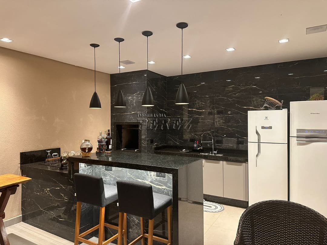 Casa, de 3 quartos, 220 m² à venda no Shangri-Lá - Londrina/PR - Foto 14